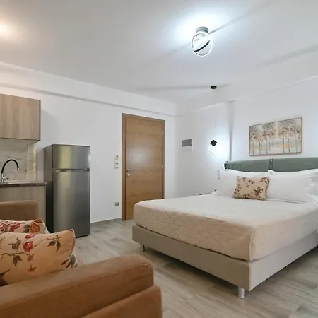 Aparthotel Platanos Luxury 3*