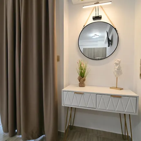 Platanos Luxury 3*