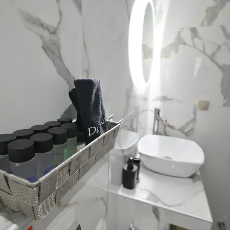 Platanos Luxury Aparthotel