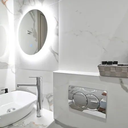 Platanos Luxury Aparthotel Paralia Panteleimonos