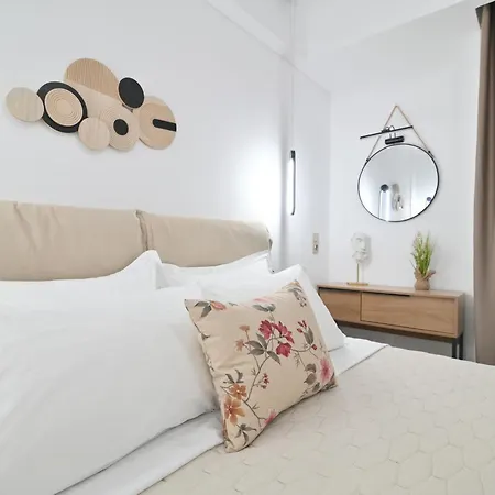 Platanos Luxury Aparthotel