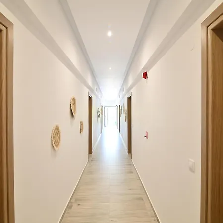 Platanos Luxury Aparthotel